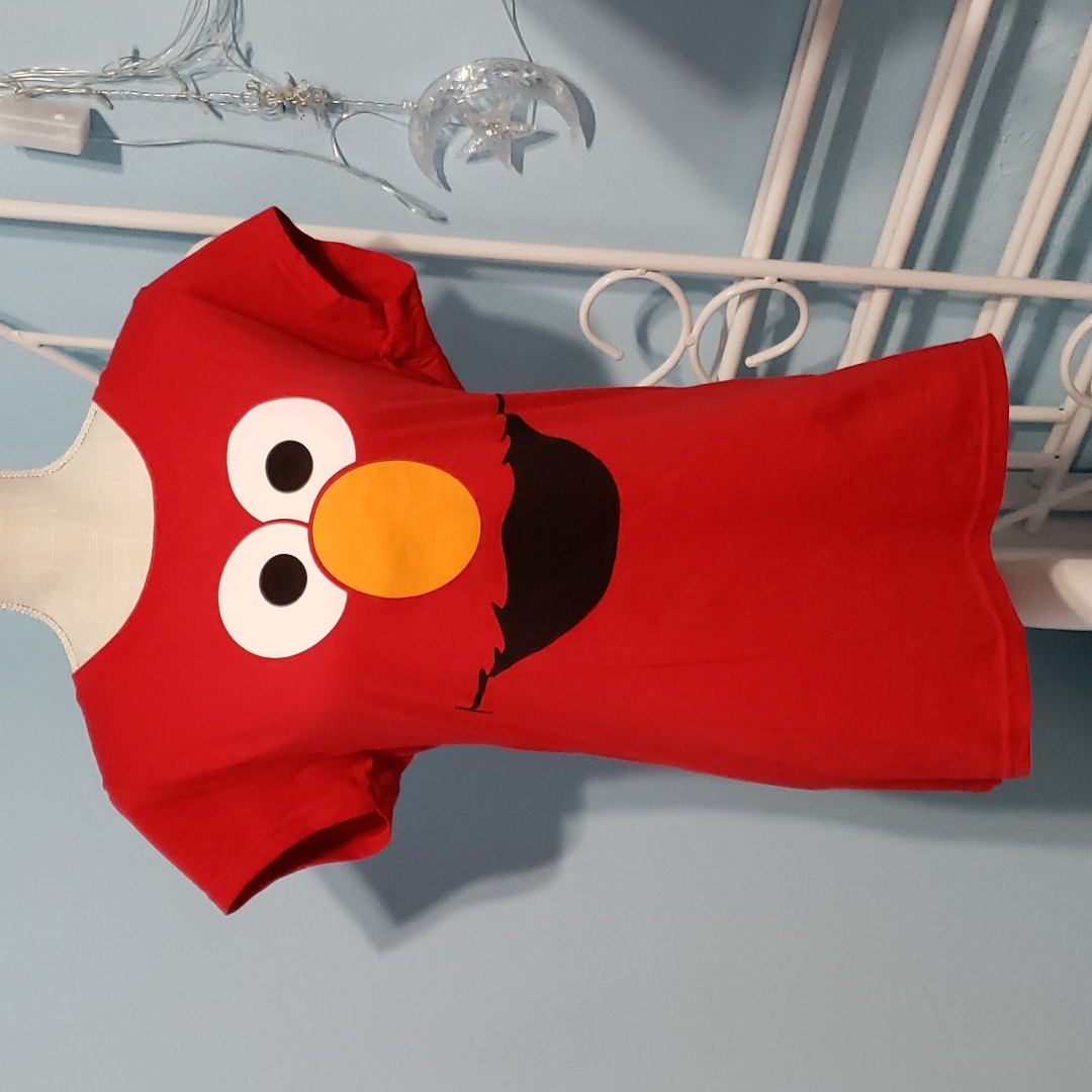 Elmo Tee
